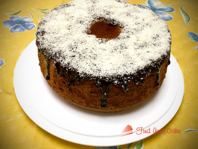 Ciambella americana al cocco e limone o lime con cioccolato