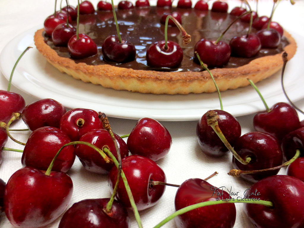 Tarte au chocolat con ciliegie