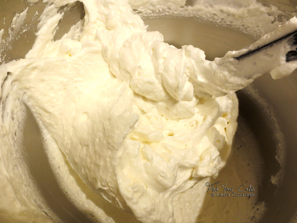 Torta con crema e panna no lattosio (2)