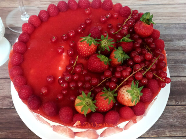 Cheese cake alle fragole senza glutine – decorazioni